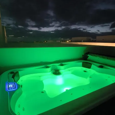 Gozamena 167 Private Pool And Jacuzzy Villa Corralejo